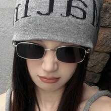 1副窄框方形复古时尚眼镜 - 銀框灰片 - 查看 3