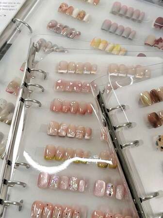 Libro de exhibición de arte de uñas con 1 página insertada, portafolio profesional de diseño de uñas para uñas postizas y colección de arte de uñas, álbum de muestras de uñas portátil con fundas transparentes, libro de presentación de técnicas de uñas con cierre de cremallera, perfecto para exhibición en salón de uñas, exposición de arte de uñas, organización de muestras de uñas, ideal para artistas de uñas, propietarios de salones de uñas, vendedores de uñas postizas, gran regalo para Navidad, Día de San Valentín, Día de la Madre