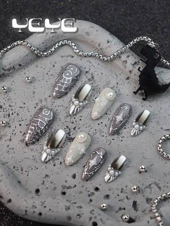 10 piezas Uñas postizas acrílicas en forma de almendra, con puntas francesas clásicas, en colores beige, gris, plateado metálico, perla, degradado, brillo estrellado, estilo europeo hecho a mano, estilo Y2K, decoración tridimensional 3D, elemento cromado, estilo junk punk, estilo nórdico oscuro de cobertura completa en forma de almendra. Kit de uñas postizas con 1 lima de uñas mini y 1 hoja de pegatinas adhesivas, adecuado para uso diario, al aire en vacaciones.