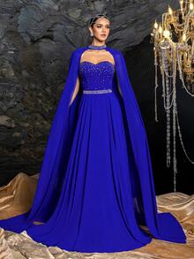 Bộ váy 2 mảnh thanh lịch dành cho nữ: Váy dạ hội không dây vai, đính đá lấp lánh, chân váy chữ A xòe rộng, kết hợp với khăn choàng dài bằng chiffon có thể tháo rời - sự lựa chọn lý tưởng cho đám cưới, dạ hội lớn, lễ trao giải và các bữa tiệc cao cấp. - Xanh đậm - Xem 8