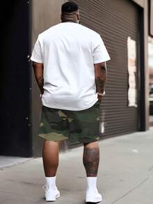 Plus Size Street Fashion Men's Summer Set, Plus Size Loose Fit Short Sleeve T-Shirt (Camo Bear Graffiti) + Camo Shorts, Casual Outfit For Big & Tall - 綠色 - 查看 2