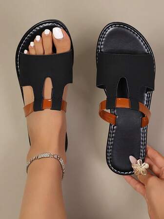 Women's Summer New Fashion Comfortable Vintage Dual-Color Patchwork Minimalist Open Toe Hollow Design Flat Sandals