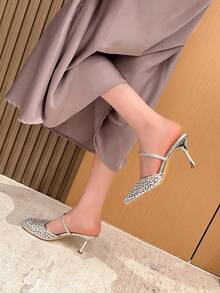 Xin Jing Shoes Giày cao gót nữ thanh lịch, giày bít mũi tròn đính đá, kiểu dáng khoét gót, thích hợp cho công sở và hẹn hò, kiểu giày bít mũi hở gót. - Bạc - Xem 7