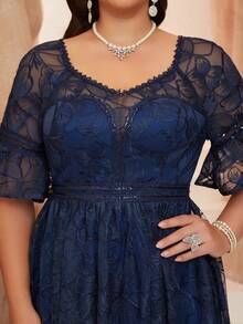 Vestido de noche elegante de talla grande con abertura, de malla bordada transparente - azul real - Ver 3