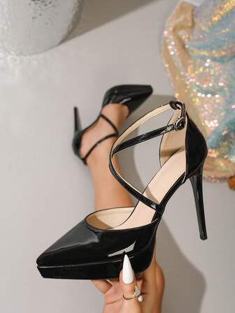 รองเท้าส้นสูงปั๊มหัวแหลมมีสไตล์สีดำกันน้ำแบบแพลตฟอร์มสายไขว้สำหรับผู้หญิงสำหรับปาร์ตี้/วันหยุด