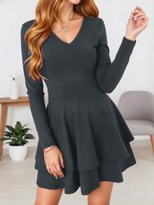 Women's Elegant Long Sleeve V-Neck Cake Dress - Fitted Waist Design, Fashionable Solid Color Autumn Outfit, Perfect For Parties And Special Occasions - Dark Grey - View 5
