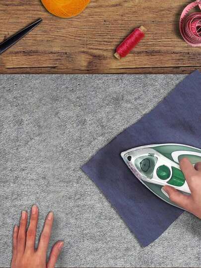 1 件装【耐热材质】便携式高品质熨烫垫 - 耐用、耐热、可折叠，适用于拼布、缝纫和手工制作 - 无需用电，适合居家和旅行使用，独立式熨烫垫，不含其他配件。家居和日常必需品