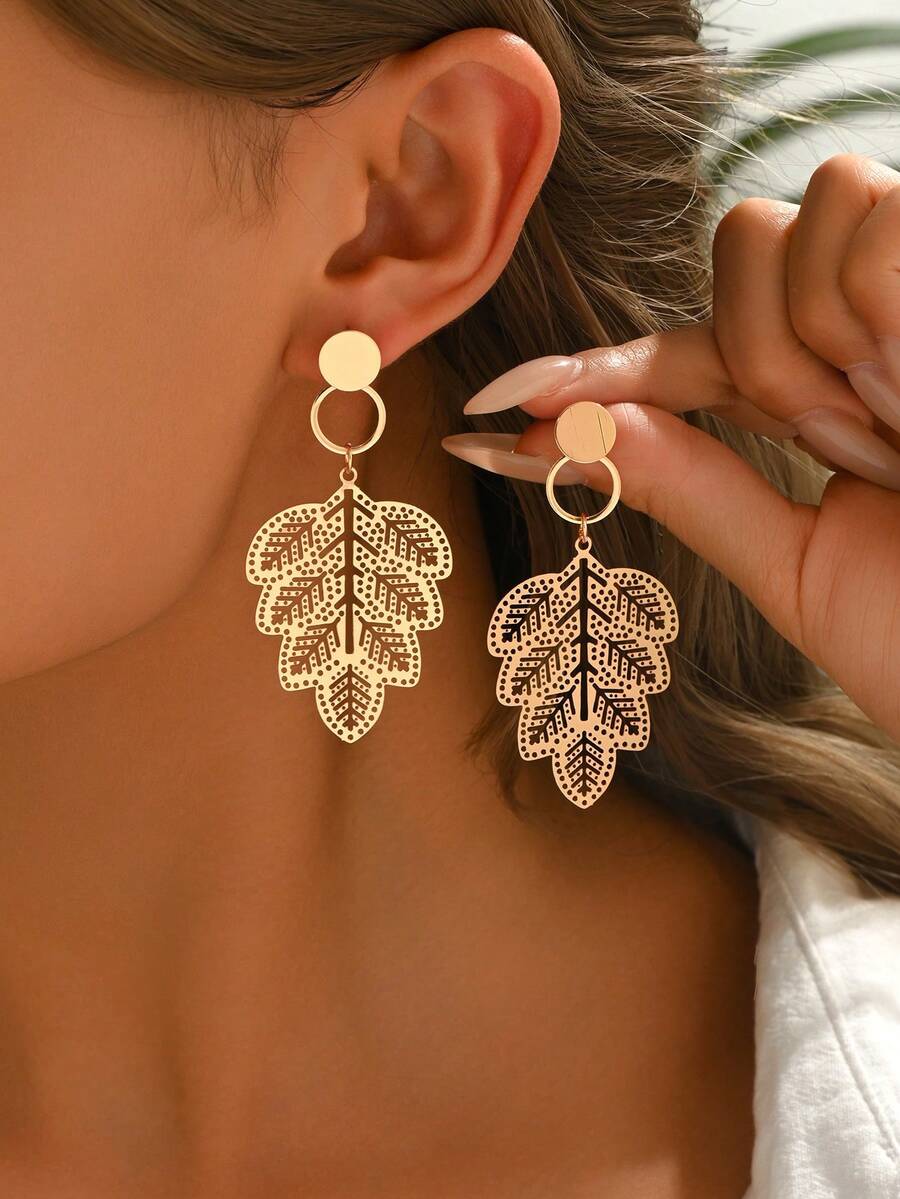 1 Paar Modische minimalistische Frauen Ohrringe mit Cut Out Blattanhänger, vielseitig für den täglichen Gebrauch - Gold - Übersicht 1