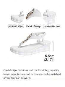 女士坡跟罗马凉鞋，饰有金属链条，轻盈坡跟鞋底舒适贴合，弹性套穿设计方便穿脱，适合日常穿着、海滩度假、休闲聚会等场合，可搭配连衣裙、紧身裤、短裤，清凉夏日尽显时尚魅力。 - 白色 - 查看 9