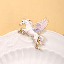 白色骏马珐琅胸针 时尚装饰胸针 衣领徽章 包饰 珠宝礼品