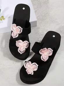 Neue schwarze Basis mit bestickter Blume, dicker Sohle Keilpantoffeln, bequem und vielseitig für Pendeln und Einkaufen, geeignet für Frühling und Sommer - Schwarz - Übersicht 3