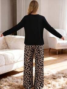 Fashionable Leopard Print & Paw Pattern Long Sleeve & Pants Women Pajama Set, Autumn/Winter Series - Black - View 6