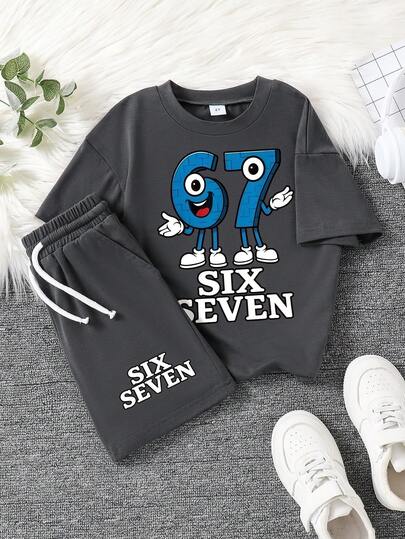 Set de 2 piezas con camiseta de manga corta con cuello redondo y estampado de letras y números, y pantalones cortos con cordón en la cintura para niño, conjunto casual