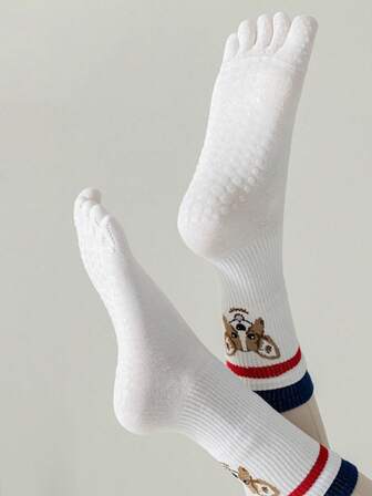 1双可爱动物印花女士瑜伽筒袜防滑运动五指袜普拉提室内健身分趾地板袜日常休闲运动袜