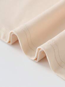 大码女式夏季T恤，豹纹樱桃图案，休闲宽松短袖上衣，适合返校季，也适合新年、节日、日常穿着、外出、海滩、派对、学校、音乐节、度假、通勤等各种场合。适合夏季假期、海滩、度假、春季、情人节、狂欢节、母亲节礼物；送给妈妈的礼物 - 杏色 - 查看 4