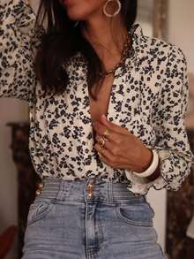 SUNSTORY 女士通勤优雅性感碎花衬衫，度假休闲两相宜 - 杏色 - 查看 4