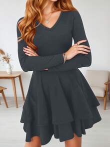Women's Elegant Long Sleeve V-Neck Cake Dress - Fitted Waist Design, Fashionable Solid Color Autumn Outfit, Perfect For Parties And Special Occasions - Dark Grey - View 3