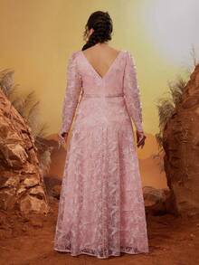 Vestido de noche de manga larga con cuello redondo, bordado de encaje con cuentas, aplicaciones y abertura - Rosa coral - Ver 2