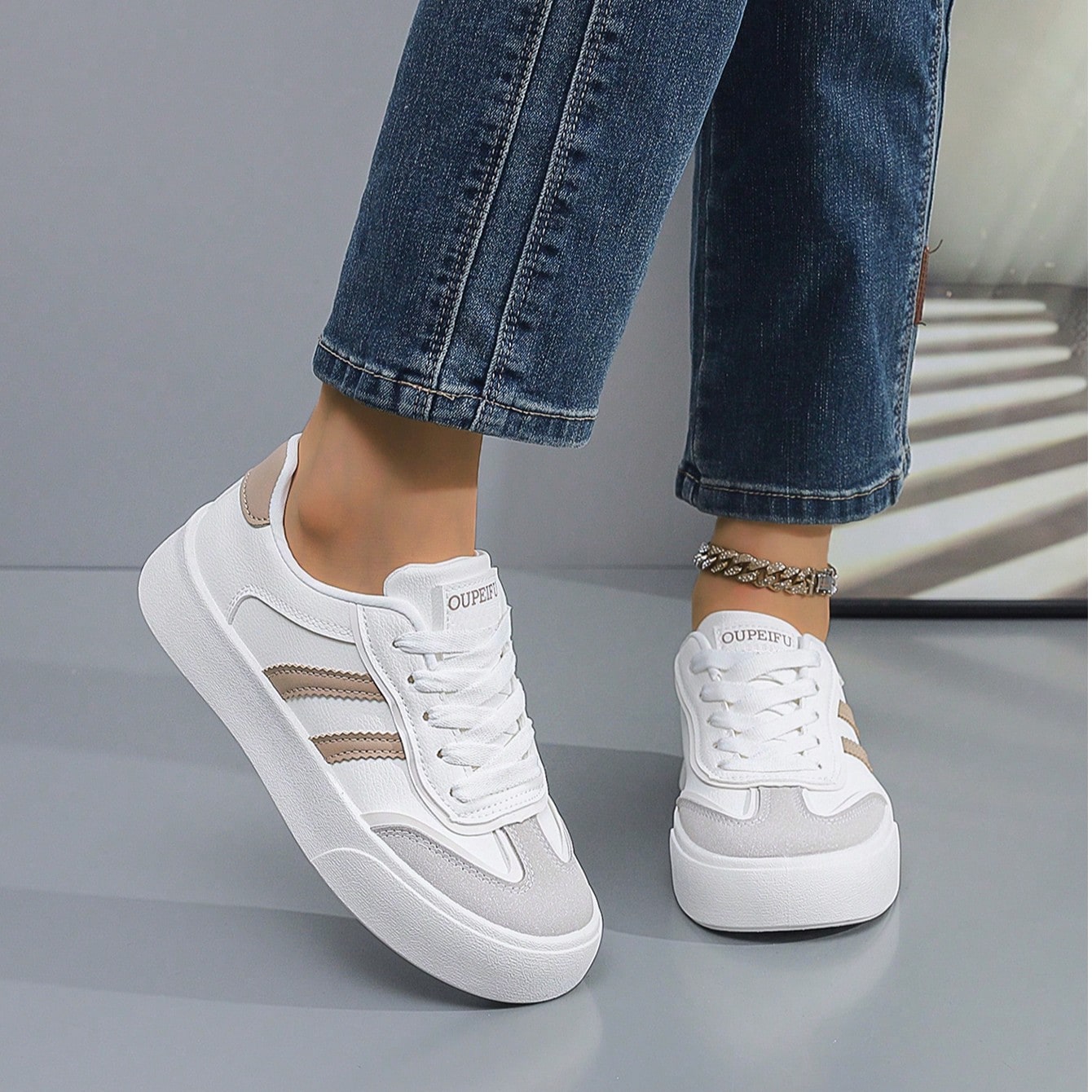 Zapatos planos de skate de estilo casual para mujer, tenis blancos versátiles, zapatos planos clásicos