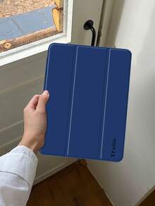 定制文字平板保护套，纯海军蓝，适用于 iPad Mini 4/Mini 5/Mini 6/Mini 7、iPad A16 2025、iPad Air 11/13 M2 M3、iPad Pro 11/13 M4 2024、iPad Air 4/5/10 代 10.9 英寸、iPad Pro 11/9/8/7 代 10.2 英寸、iPad Pro 4/5/6 代 A8 等型号。支持定制文字，三折支架设计，内置笔槽，软边全包覆，简约休闲经典 TPU 软壳 iPad 翻盖保护套。注：最终字体样式以实物为准，可能存在轻微色差。 - 寶藍色 - 查看 5