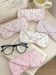 1pc Heart-Shaped Quilted Eyeglasses Case, Women's Glasses Bag, Eyeglasses Box, Eyeglasses Holder, Girls Eyewear Storage Box, Suitable For Travel, Vacation And School, Sunglasses Pouch, Multi-Function Storage Bag, Eyewear Organizer, Jewelry Pouch, Sunglasses Accessories, Designed In Korean INS Style, With Buckle Closure, Perfect For Protecting Sunglasses, Birthday Gift, Friend Gift, Bridesmaid Gift, Back To School Gift, Travel Essential, Dorm Essential - 彩色 - 查看 11