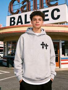 青少年浅灰色纯色抓绒卫衣，时尚百搭，保暖舒适，适合青少年男孩，秋冬季穿着