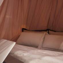 Kertnic Luxurious Bed Canopy For Girls And Adults - Double Layer Princ Canopy With Lace Round Dome Mosquito Netting For Queen/King Bed Tent Pink - 粉色 - 查看 8