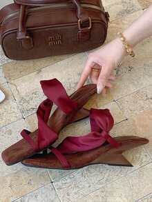 2026新款夏季不对称绑带不规则鞋跟凉鞋，法式复古风，高跟拖鞋，可搭配连衣裙 - 紅色 - 查看 6