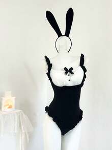 一套性感兔女郎角色扮演内衣套装 - 连体紧身衣配头带，适合万圣节、派对等场合。