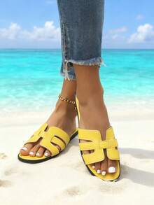 Women's Solid Color Korean Style Slippers, New Fashion Flat Casual Beach Sandals - Yellow - View 11