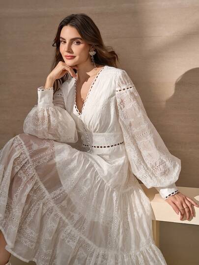 Elegant V-Neck Button Decor Women's Young Fashion Micro Lantern Sleeve Long Sleeve Luxury Dress