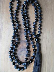 108 Beads Mala Hand-Knotted Necklace Agate & Volcanic Rock Bohomia Style Tassel Prayer Beads Long Necklace Yoga Meditation Jewelry Holiday Gift For Women And Men