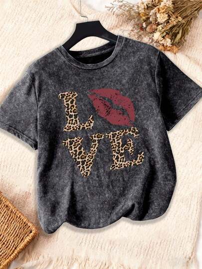 夏季女装上衣，加大码女式休闲针织T恤，豹纹LOVE和红唇图案，短袖圆领，常规版型，修身款，夏季印花T恤，女式夏季穿搭