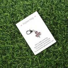 1pc/3pcs Fashionable And Creative Four-Leaf Clover Lucky Keychain Party Small Gift With Simple And Elegant Hug Card, Cute Key Chain Ring Bag Backpack Pendant Car Key Pendant St. Patrick's Day Friend Souvenir Gift, Ideal Charm Gift, Friendship Gift, Birthday Gift, Companion Gift, Holiday Party Gift. Give Yourself And Others A Lucky Four-Leaf Clover Gift - Multicolor - View 11