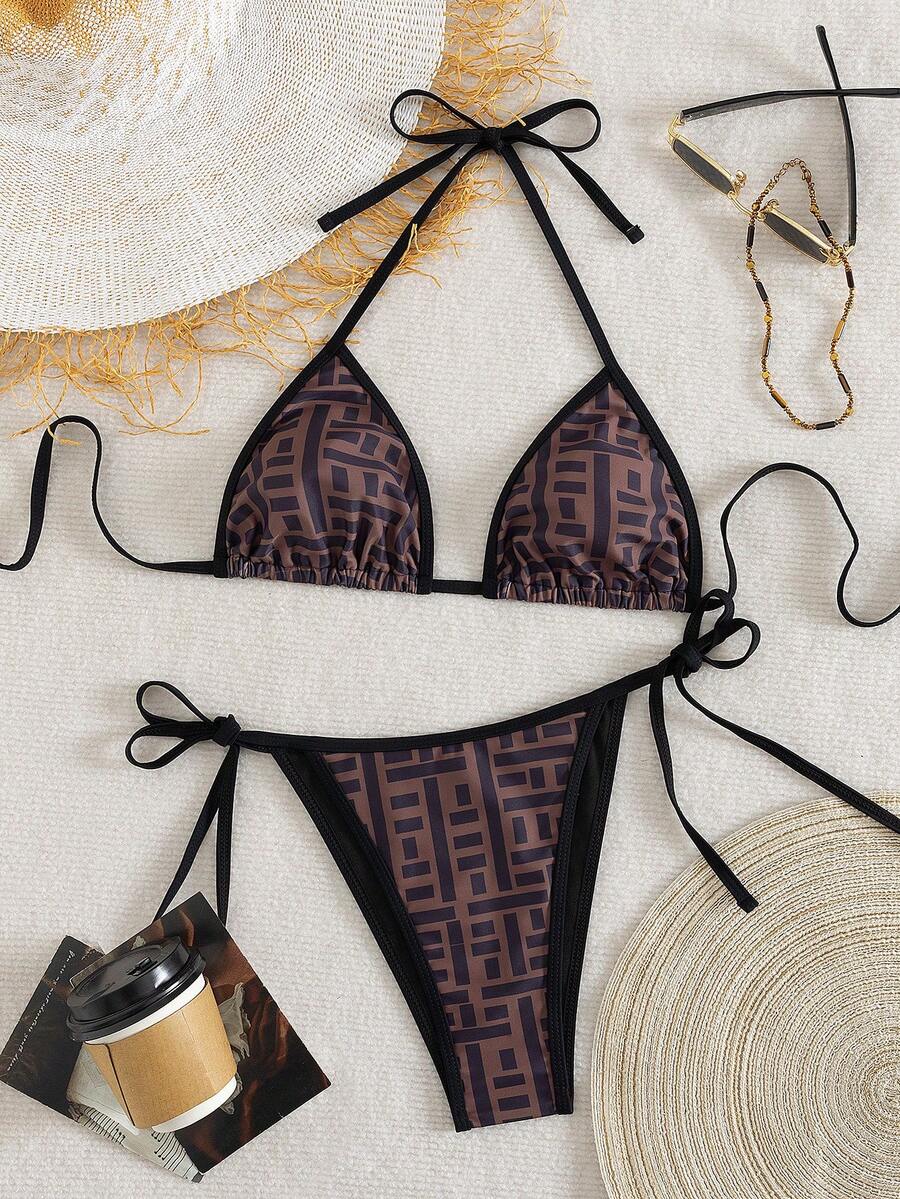 2件套随机印花撞色滚边时尚女士比基尼沙滩泳衣套装，三角挂脖露背系带设计，优雅性感，适合海滩度假和日光浴。 - 黑色棕色 - 查看 1