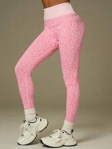 UONNOU مجموعة ملابس رياضية للنساء تتكون من 2 قطعة: حمالة صدر رياضية + بنطلون ضاغط، من قماش ناعم مصنوع من النايلون بطبعة نمر وردي، مناسبة للاستخدام اليومي والرياضة والجيم والرقص والأنشطة الخارجية والحفلات والعطلات، تشكيلة أنيقة للملابس الرياضية لجميع المواسم - متعدد الألوان - مشاهدة 7