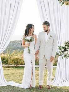 1/2片 145*210厘米 黑/绿、白色光滑缎面摄影背景幕布（不含杆和袋），适用于婚礼、生日派对、摄影工作室、新娘送礼会、婴儿洗礼、家居装饰、庆祝活动、毕业典礼、周年纪念等室内外场景。 - 彩色 - 查看 9