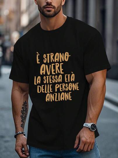 Camiseta Casual de Mezcla para Hombre con Cita Italiana y Estampado Geométrico - Diseño "Ei Strano Avever La Stessa Persona", Cuello Redondo, Manga Corta, Lavable a Máquina - Top de Verano Perfecto para Adultos
