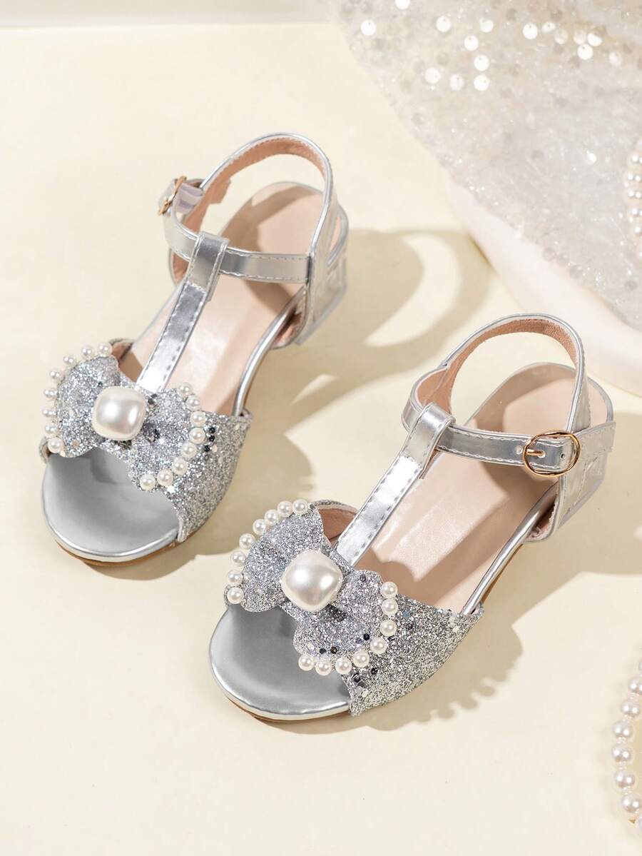 这款儿童梦幻连衣裙式银色珍珠凉鞋适合演出、婚礼、特殊活动、夏季生活、正式场合和户外聚会。 - 銀色 - 查看 1