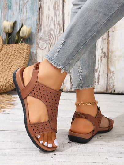 Neue Wedge-Sandalen mit dicker Sohle, im Boho-Stil, bequem für Damen, Strandsandalen mit Laufsohle und schickem Anhänger-Spitzenbesatz