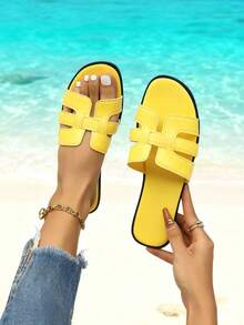 Women's Solid Color Korean Style Slippers, New Fashion Flat Casual Beach Sandals - Yellow - View 8