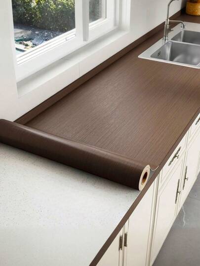 Avtagbar självhäftande tapetrulle i persikofärg och trästil, används för renovering av kök, badrum och heminredning. Lätt att installera, lätt att ta bort och vattentät självhäftande tapet, används för väggdekoration i rum och vardagsrum, vilket gör ditt hem vackrare.