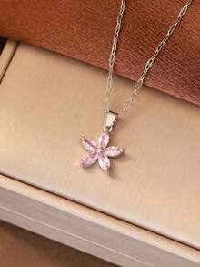 1 件时尚清新五角花瓣方晶锆石吊坠女式锁骨链情人节
