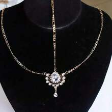 Vintage Bridal Headpiece - Glamorous Vintage Crystal Hair Chain With Teardrop Pendant, Zinc Alloy, Pearl Accents |   Luxurious Wedding Headband For Brides, Bridesmaid Gifts - Vàng - Xem 5