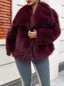 Nuevo abrigo corto de efecto de piel de invierno/otoño Seelio con cuello de piel sintética y forro de piel sintética de longitud media con estilo