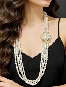 1件多层玻璃珍珠和水钻山茶花长项链，女士时尚毛衣链