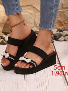 2025 Neue Schleifen-Kristall-Perlen-Dekor Plateau-Keilsandalen mit dicker Sohle, koreanischer süßer und cooler Stil, geeignet für den täglichen Gebrauch, Urlaub, Strand, Plateau-Schuhe - Schwarz - Übersicht 4