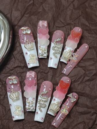 CrystalHola Julnaglar, 10 stycken handgjorda lösnaglar, press-on-naglar, franska tip-naglar, akrylnagelkit, press-on-nagelkvadrater, rosa naglar, långa balettnaglar med nagelaccessoarer, björn och nagelstenar, glittriga julnaglar, söta naglar, år 2000-stil, lämpliga för musikfestivaler, fester och vardagskläder, en bra present till tjejer och kvinnor, nyårsnaglar.