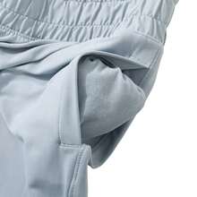 Under Armour Meridian 女士锥形裤，宽松运动裤，健身训练裤，浅蓝色休闲裤，款式编号：1377079-465 - 灰色 - 查看 4