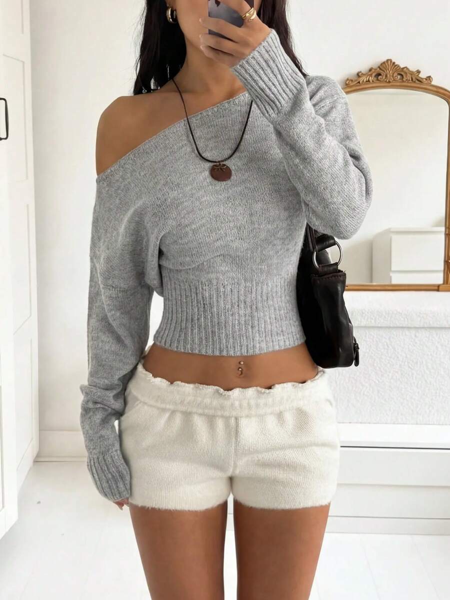Sexy Asymmetric Neck Oblique Collar Knit Sweater, Comfortable & Elegant, Suitable For Dating, Casual, Travel In Autumn/Winter - Light Grey - View 1